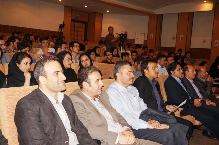 سمینار برنامه نویسی موبایل در راستای ایجاد مرکز تولید خدمات  ارزش افزوده در استان
