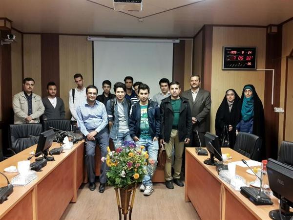 چهل و چهارمین جلسه گروه کاربران لینوکس قزوین، «قزوین لاگ» در محل اداره کل ارتباطات و فناوری اطلاعات استان قزوین برگزار شد.