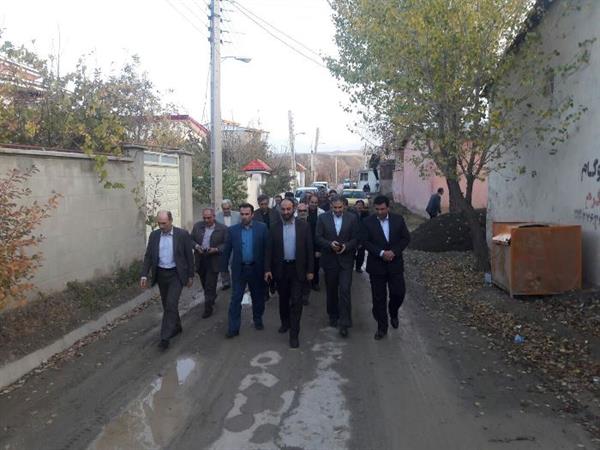 بازدید مدیر کل ارتباطات و فناوری اطلاعات استان قزوین و مسئولین شهرستان از روستای چنگوره