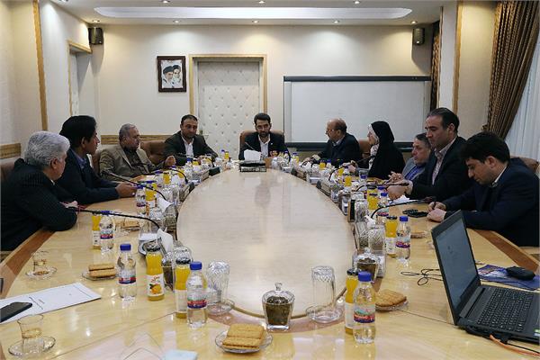 بررسی شاخص‌های ارتباطی استان قزوین با حضور وزیر ارتباطات و فناوری اطلاعات
