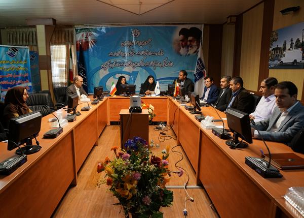 برگزاری نشست مشترک با حضور مدیران کل امور بانوان و  امور روستایی استانداری