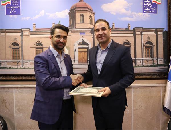 وزیر جوان در شورای معاونین و مدیران کل استان/ نباید بگذاریم حوزه ارتباطات مردم محدود شود