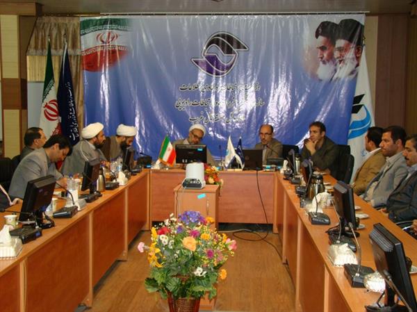 جلسه هم اندیشی با حضور دادستان عمومی و انقلاب قزوین و معاونینشان در راستای پیشگیری در حوزه جرایم ارتباطات و فناوری اطلاعات