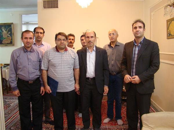 تجلیل از همکار جانباز شیمیایی اداره کل ارتباطات و فناوری اطلاعات استان قزوین