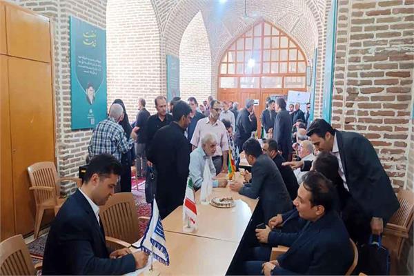 گفت و گوی بی واسطه در میز خدمت ارتباطات